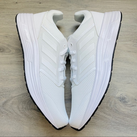 NWT Adidas Galaxy 5 - Picture 5 of 8